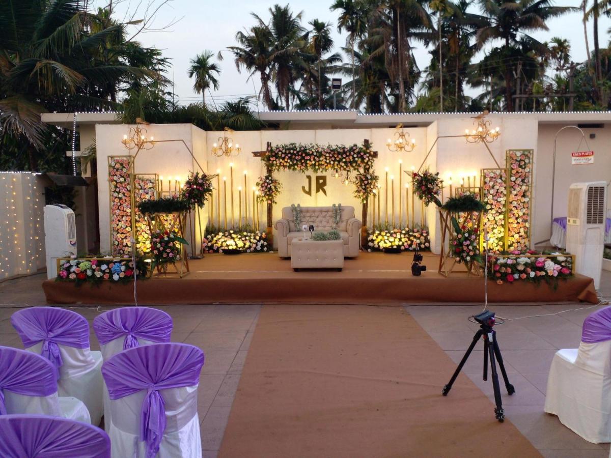 Angamaly Convention Centre Hotel Kochi Exterior photo