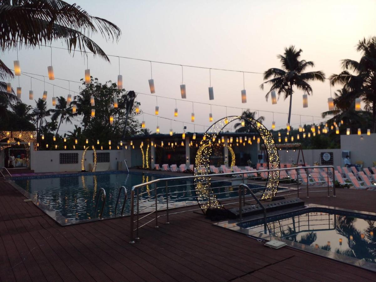 Angamaly Convention Centre Hotel Kochi Exterior photo